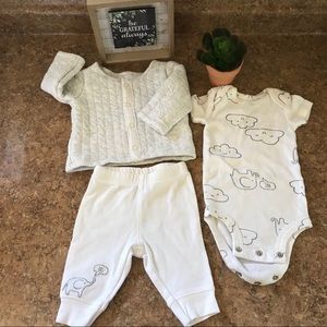 Carter’s baby boy outfit 💫💙